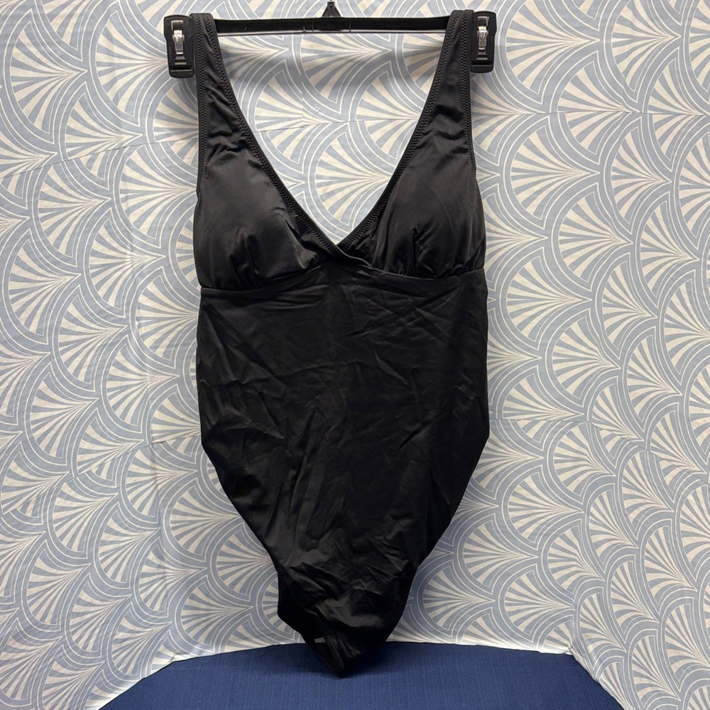 Black One piece Swimsuit Maternity Size X-large (X-L)one piece bathingsuit new